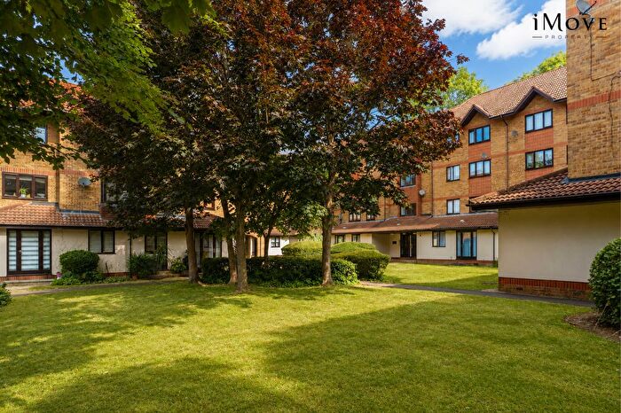 Studio For Sale In Orchard Grove, London, SE20