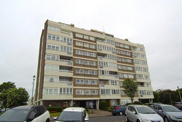 2 Bedroom Flat To Rent In The Esplanade, Frinton-on-Sea, CO13
