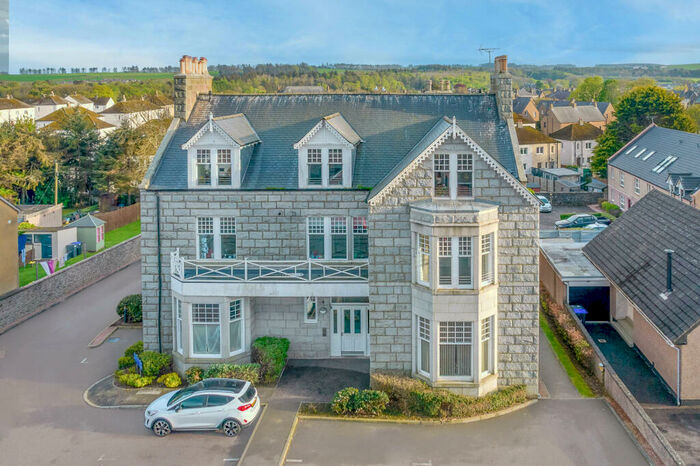 2 Bedroom Apartment For Sale In Kincardine Court, Stonehaven, AB39