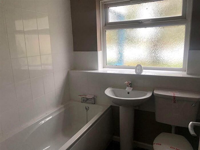 1 Bedroom Flat For Sale In Clent Way, Birmingham, B32
