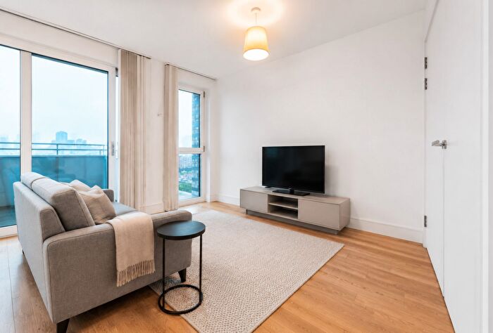 Apartment For Sale In Hannaford Walk, Ivy Point, E3