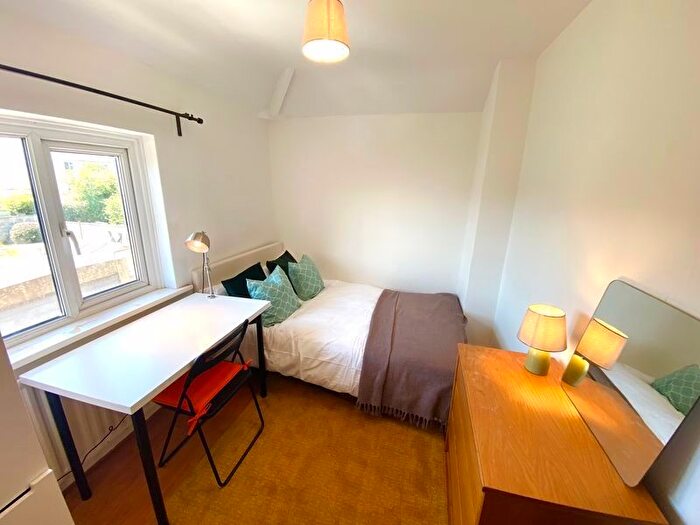 1 Bedroom Semi-Detached House To Rent In Lockleaze Road, Bristol, BS7