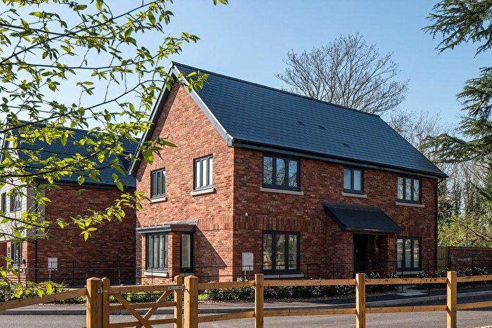 5 Bedroom Detached House For Sale In Turnpike Lane, Ickleford, Hitchin, SG5