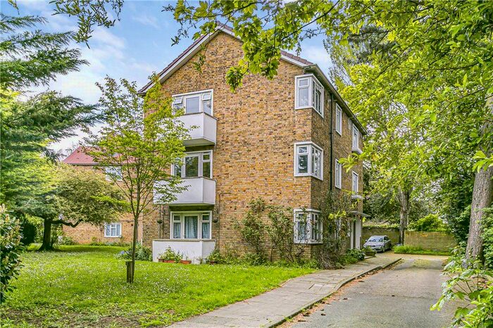 2 Bedroom Flat To Rent In Sutton Court Road, London, W4