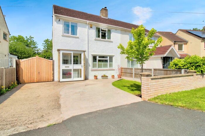 3 Bedroom Semi-Detached House For Sale In Arlington Drive, Oxford, OX3