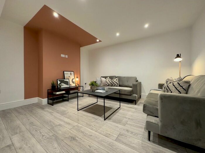 6 Bedroom Terraced House To Rent In New Refurb - Student House For /, LN2