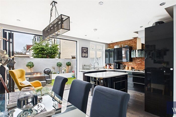 4 Bedroom Semi Detached House For Sale In Kirkstall Gardens, London, SW2