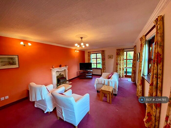 2 Bedroom Flat To Rent In Craufurdland, Edinburgh, EH4