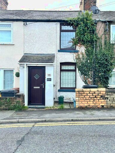 2 Bedroom House To Rent In Mold Road, Buckley, CH7