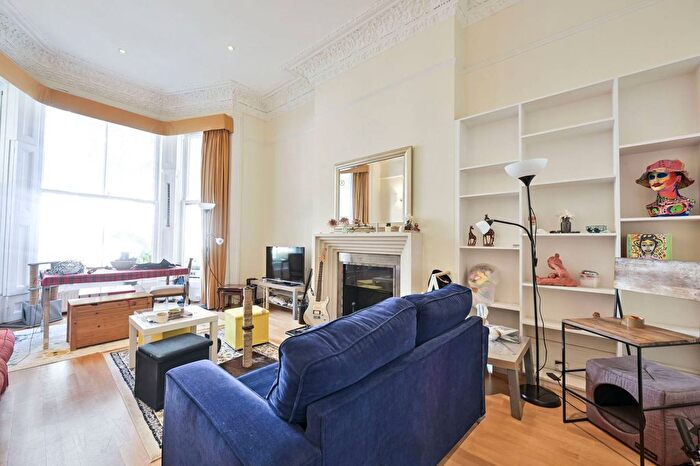 4 Bedroom Flat To Rent In Longridge Road, Earls Court, London, SW5