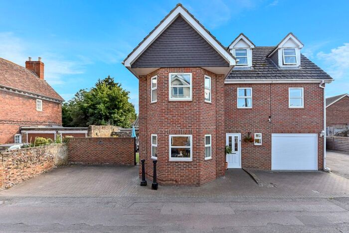 4 Bedroom Detached House For Sale In Reed Street, Cliffe, Kent., ME3