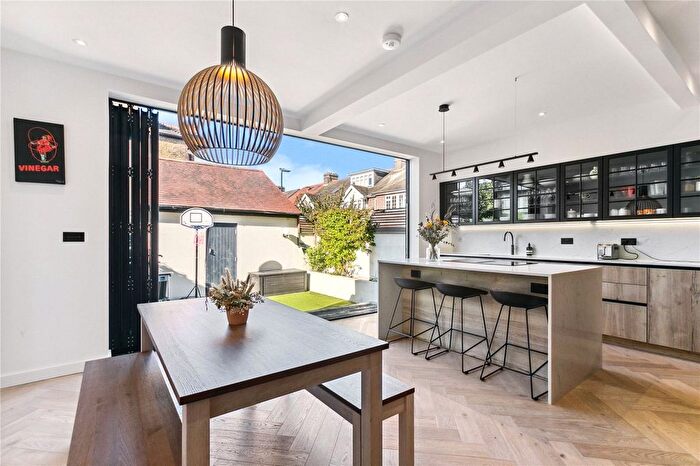 5 Bedroom End Of Terrace House To Rent In Manor Road, Richmond, TW9