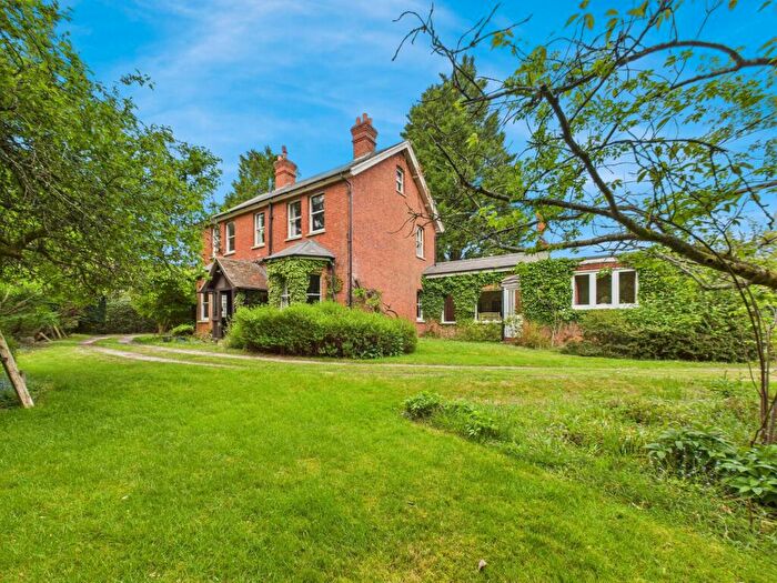 5 Bedroom Detached House For Sale In Soke Road, Silchester, RG7