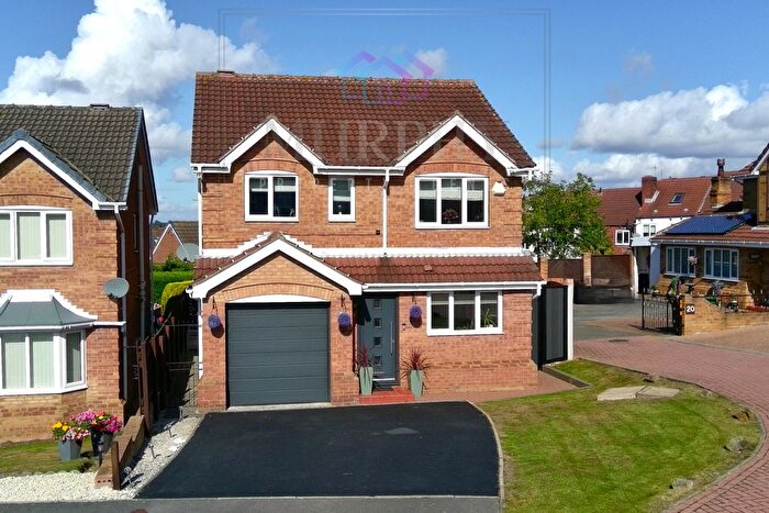4 Bedroom Detached House For Sale In Chestnut Close, Featherstone, WF7