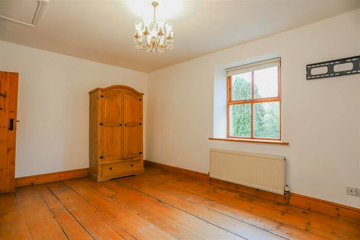 2 Bedroom End Of Terrace House To Rent In Bawdlands, Clitheroe, BB7