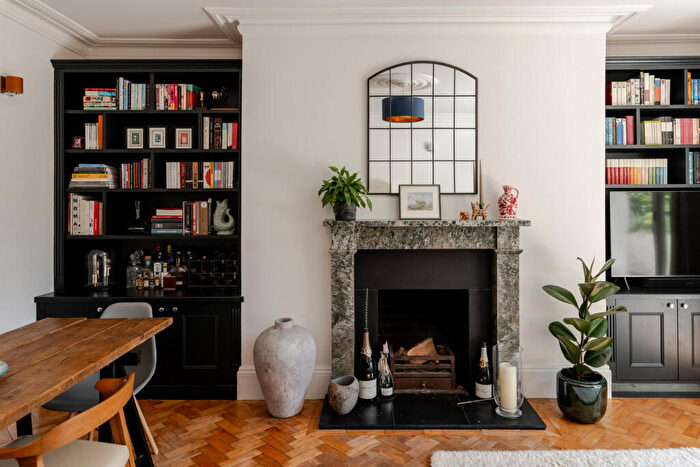 2 Bedroom Flat For Sale In Camberwell Grove Iii, London, SE5