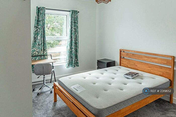 4 Bedroom Flat To Rent In Stafford Road, Bristol, BS2