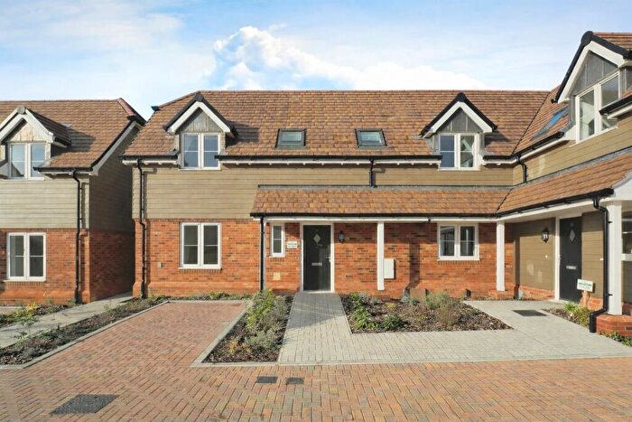 4 Bedroom Semi Detached House For Sale In Edmondsham Road, Verwood, BH31