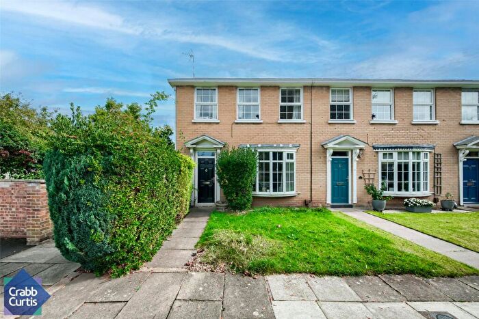 3 Bedroom End Of Terrace House For Sale In Mill House Close, Leamington Spa, CV32