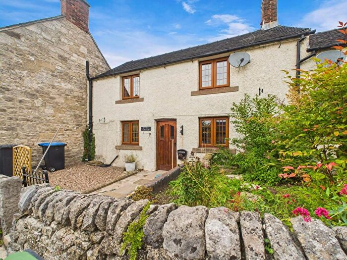 2 Bedroom Cottage To Rent In Brassington, Maddock Lake, DE4