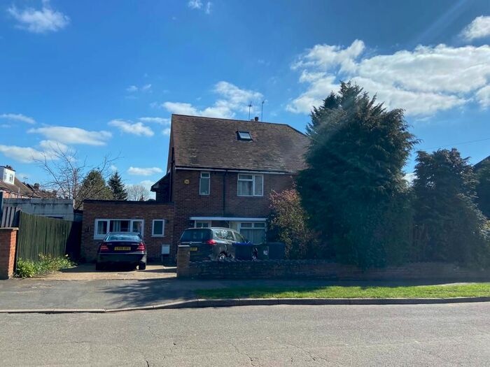 4 Bedroom Property To Rent In Edmondscote Road, Leamington Spa, CV32