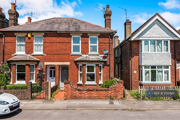 2 Bedroom Flat To Rent In Stocton Road, Guildford, GU1