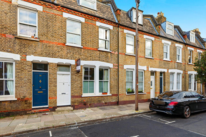 2 Bedroom Maisonette For Sale In Senrab Street, Stepney Green, E1