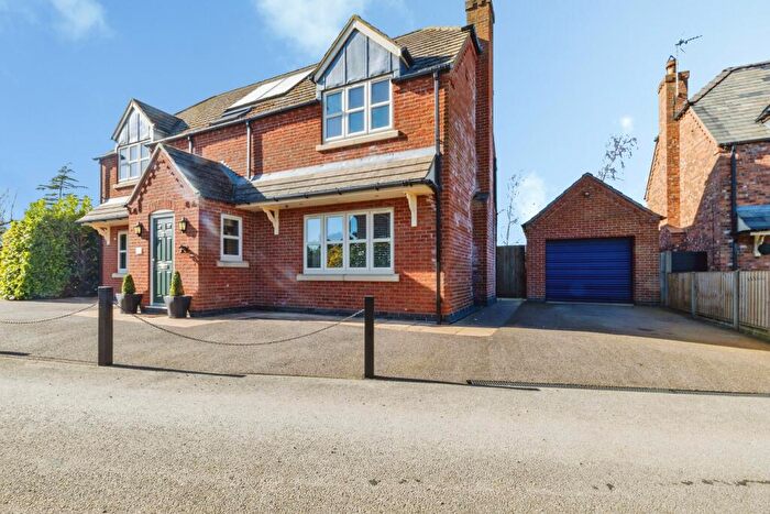 4 Bedroom Detached House For Sale In Old Pits Close, Skellingthorpe, LN6