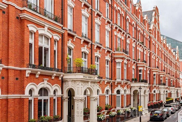 3 Bedroom Flat To Rent In Carlisle Place, Westminster, SW1P