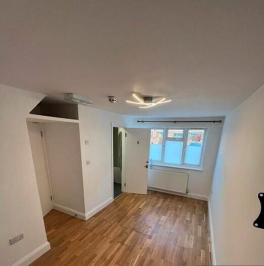 6 Bedroom Terraced House To Rent In Brooks Road, London, E13