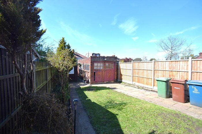3 Bedroom Semi Detached House To Rent In Tintern Way, West Harrow, HA2