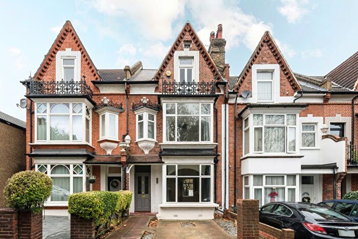 4 Bedroom Terraced House To Rent In Wellington Gardens, London, SE7