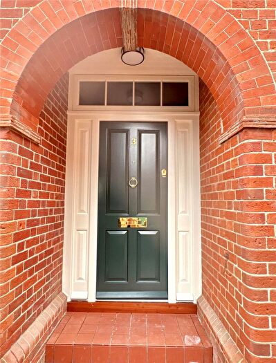 1 Bedroom Apartment For Sale In St Peters Mews, The Parade, Marlborough, Wiltshire, SN8