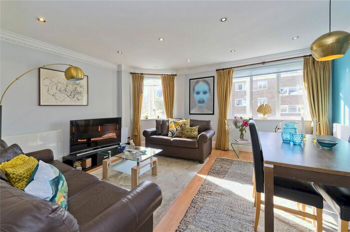 2 Bedroom Flat To Rent In Gloucester Terrace, London, W2