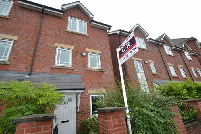 3 Bedroom Town House To Rent In Chorlton Road, Hulme, Manchester., M15