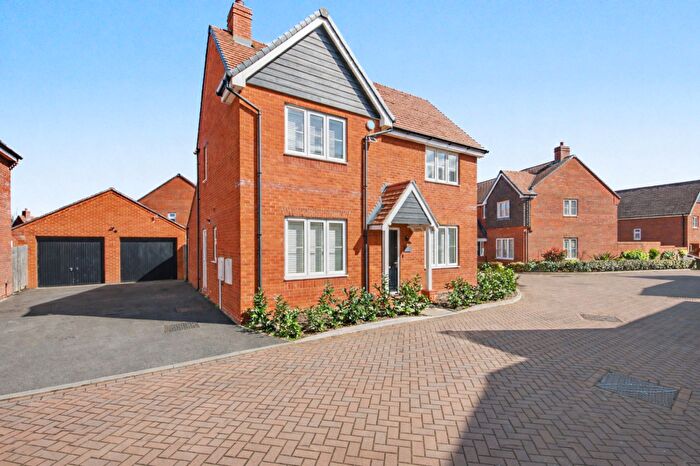 4 Bedroom Detached House For Sale In St. Andrews Road, Botley, SO32