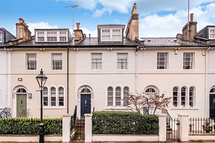 3 Bedroom Terraced House To Rent In Victoria Grove, London, W8