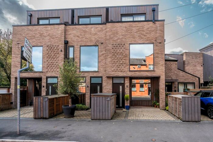 3 Bedroom House To Rent In Brookburn Road, Manchester, M21