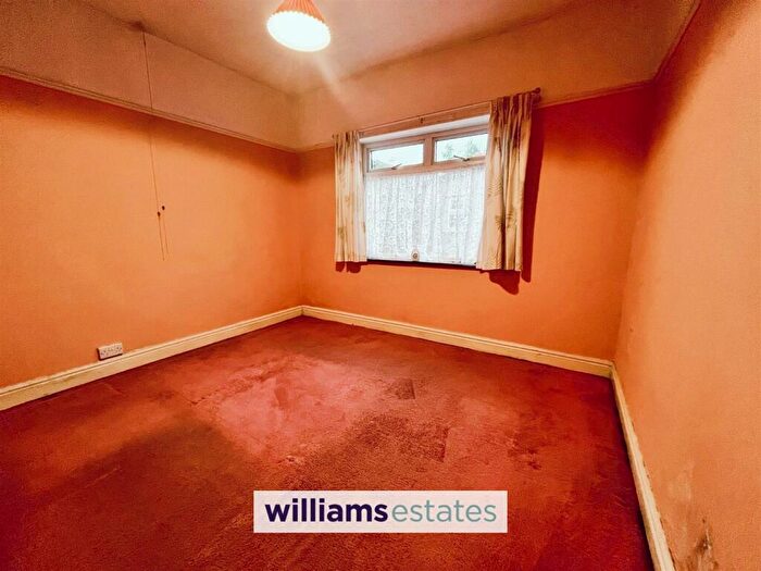 2 Bedroom Bungalow For Sale In Wern Fechan, Ruthin, LL15