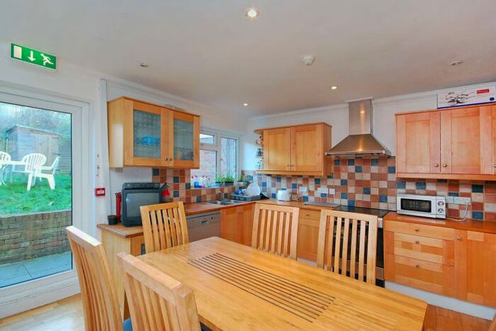 Studio To Rent In Sovereign Close, Ealing, London, W5