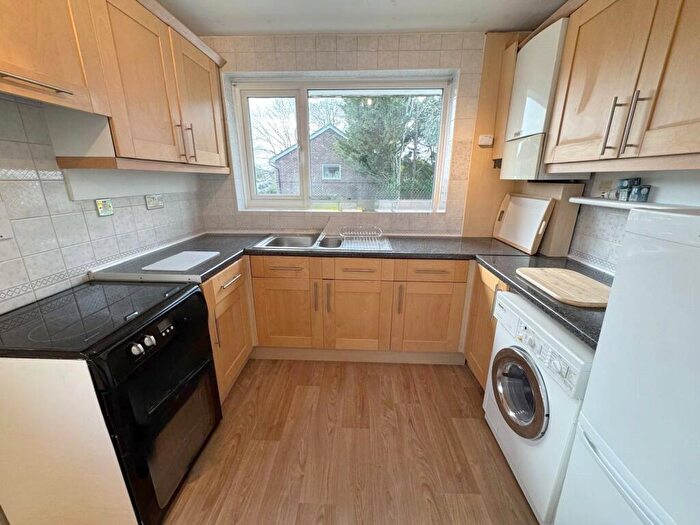 2 Bedroom End Of Terrace House To Rent In The Fairway, London, NW7