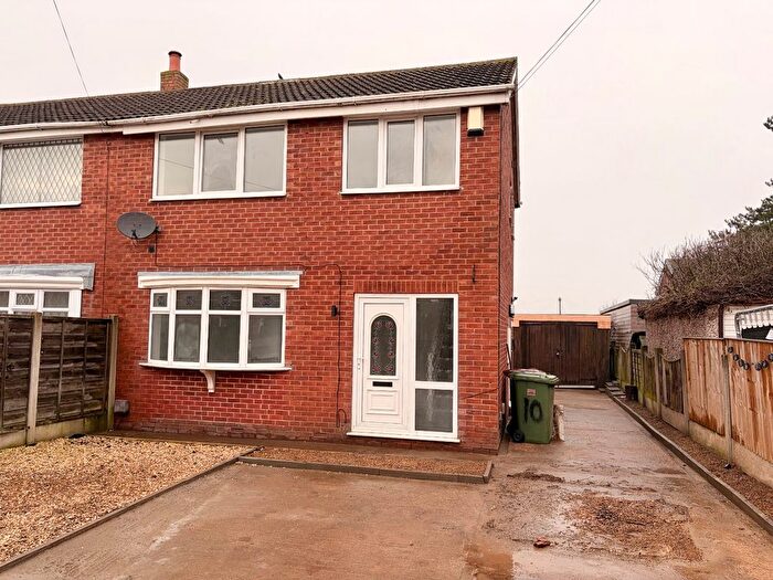 3 Bedroom Semi Detached House To Rent In Avon Walk, Featherstone, Pontefract, West Yorkshire, WF7