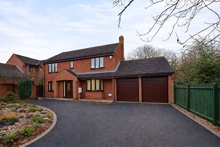6 Bedroom Detached House To Rent In Northleigh, Milton Keynes, MK4