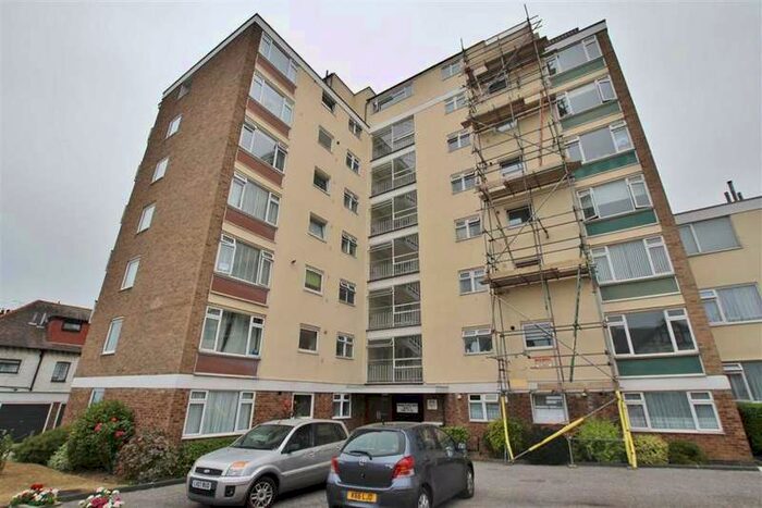 2 Bedroom Flat To Rent In Grand Court West, Leigh On Sea, Essex, SS9