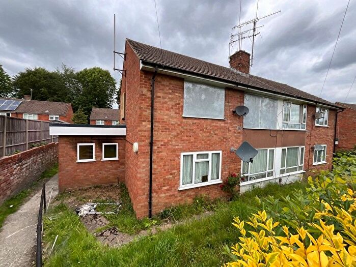 1 Bedroom Maisonette For Sale In Carsdale Close, Reading, Berkshire, RG1