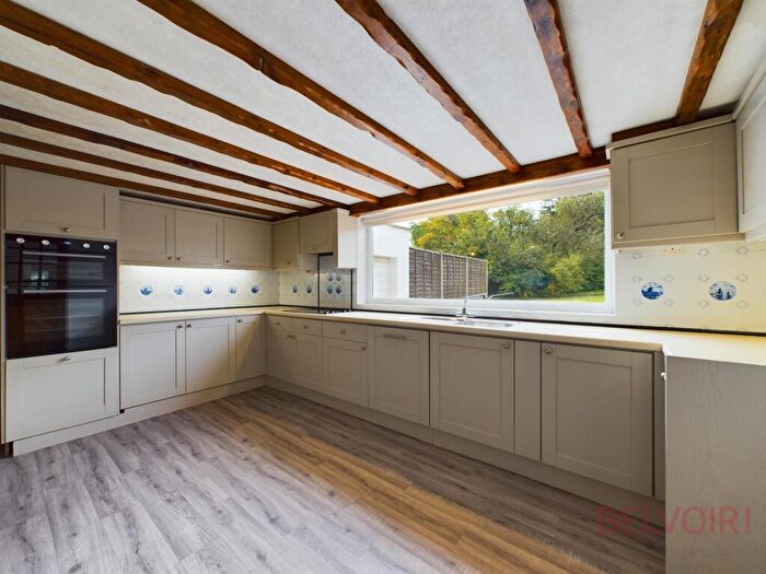 2 Bedroom Cottage To Rent In Top Road, Blidworth, NG21