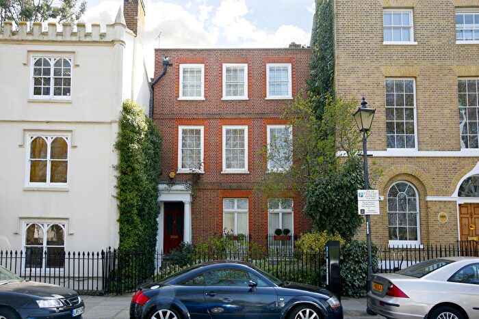 6 Bedroom Flat To Rent In The Green, Richmond, TW9
