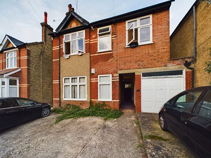 1 Bedroom Flat For Sale In Ramsden Road, London, N11