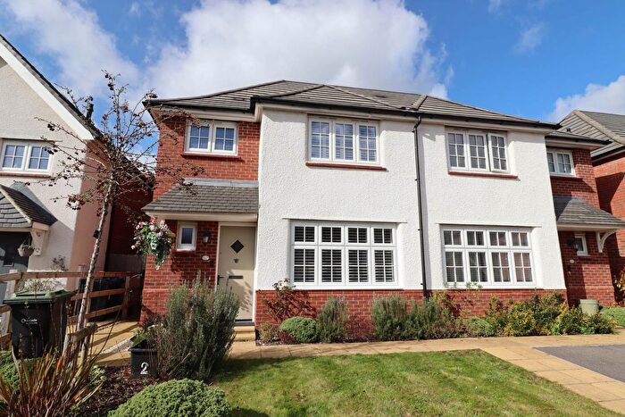 3 Bedroom Semi Detached House For Sale In Elsie Knocker Grove, Marlborough, SN8