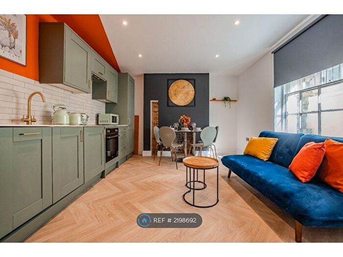 2 Bedroom Flat To Rent In Bloomsbury Place, Brighton, BN2